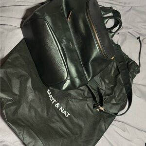 Matt & Nat Women's Black Backpack